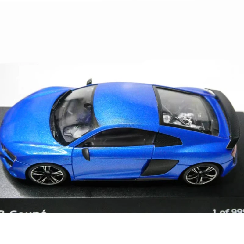 Blue Audi R8 Coupe 2019 Diecast Model 3 Blue Audi R8 Coupe 2019 Diecast Model - Image 3
