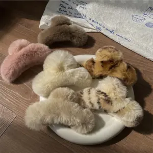 Plush Bunny Fur Hair Clip for Women 12 S28b12ecc08cc4cb38c2a2f5704f23099h