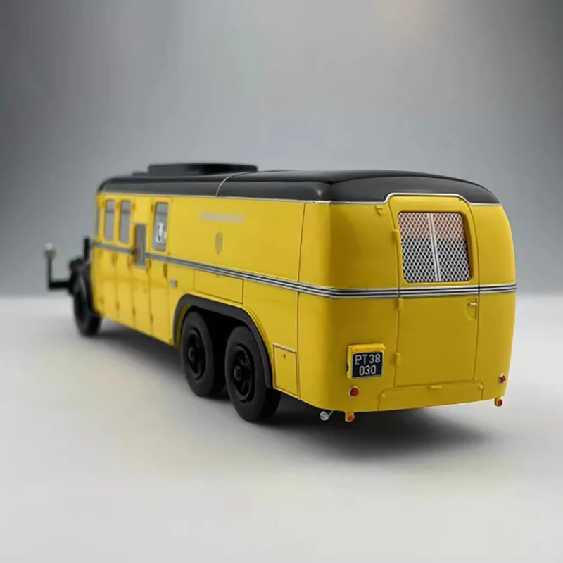 Vintage Postal Bus Diecast Model 1:43 Scale 3 Vintage Postal Bus Diecast Model 1:43 Scale - Image 3