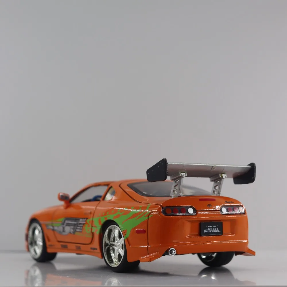 1:24 Scale Toyota Supra Diecast Model 2 1:24 Scale Toyota Supra Diecast Model - Image 2
