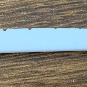 White Bone Nut for Electric Guitars 42/43mm 11 S2a3b6ded662a4b29bf05c60a57f498bbY