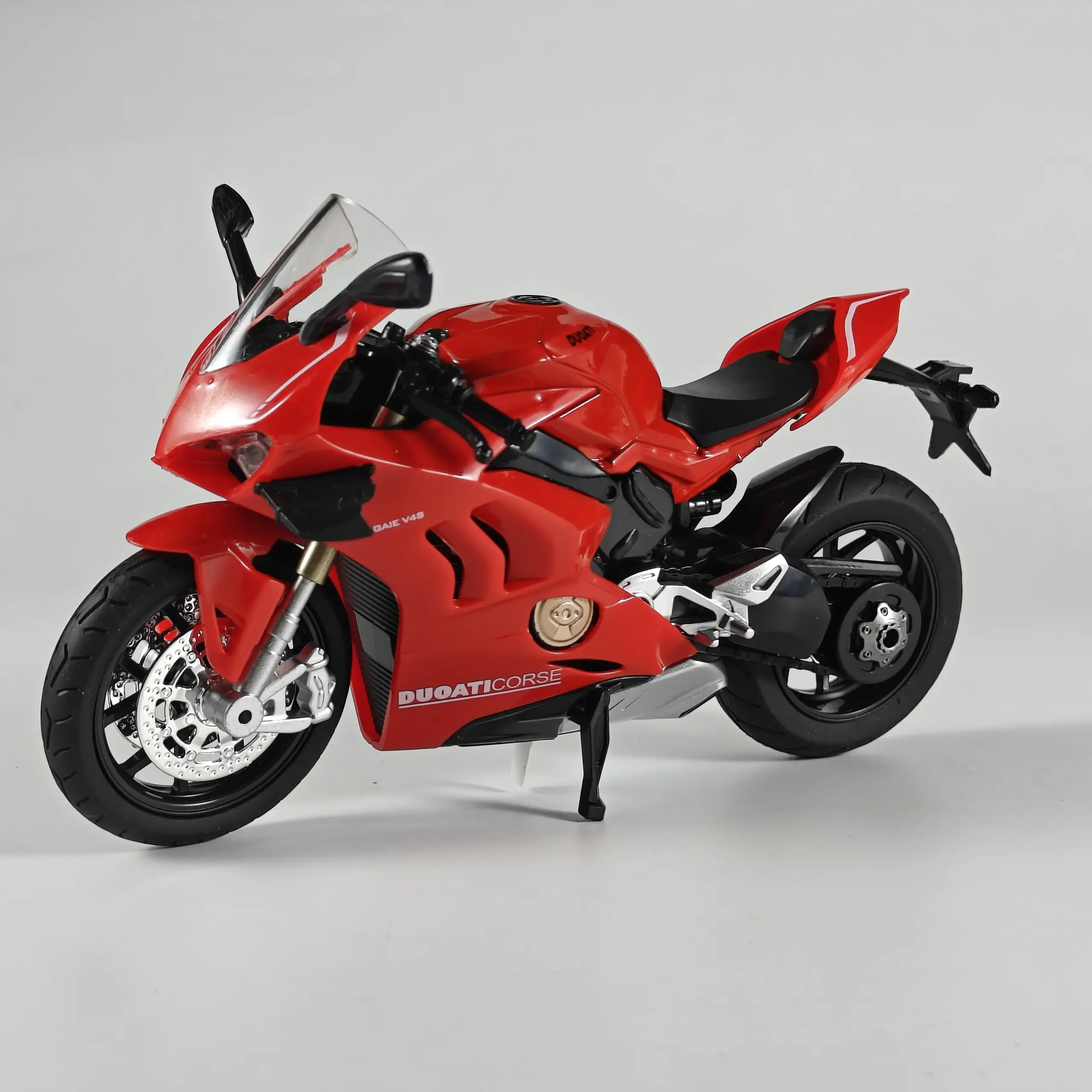 Ducati V4S 1:12 Diecast Motorcycle Model 6 Ducati V4S 1:12 Diecast Motorcycle Model - Image 6