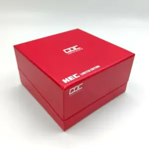 Vibrant Red 1:64 Crown Victoria Diecast Model 12 S2a69c9a7caf54a3eb27fc3aa05263f837