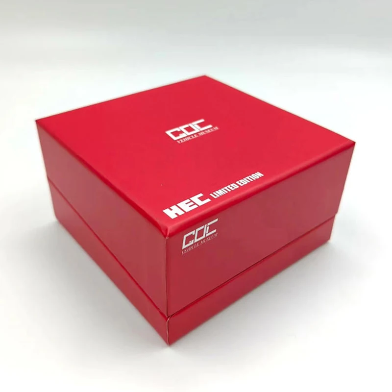 Vibrant Red 1:64 Crown Victoria Diecast Model 6 Vibrant Red 1:64 Crown Victoria Diecast Model - Image 6