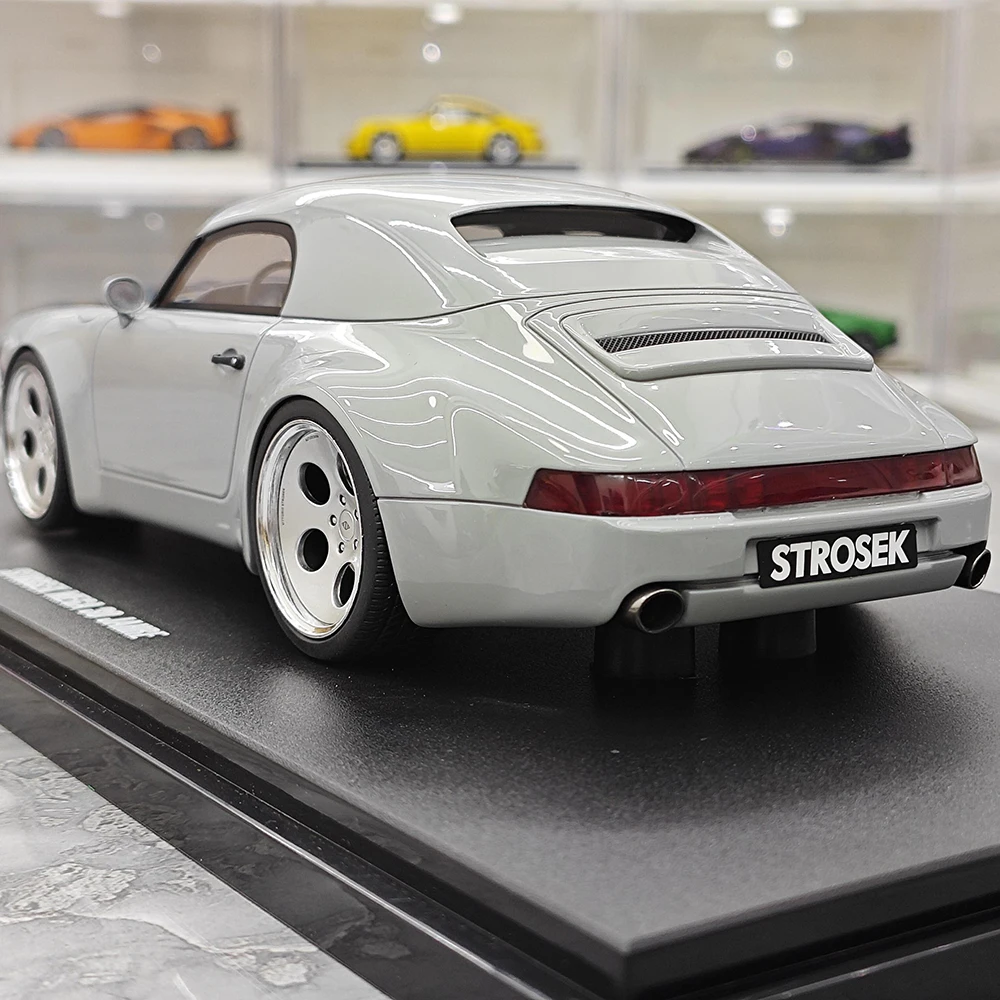 1:18 Porsche 911 STROSEK MEGA 30 Jahre Collectible Model 3 1:18 Porsche 911 STROSEK MEGA 30 Jahre Collectible Model - Image 3