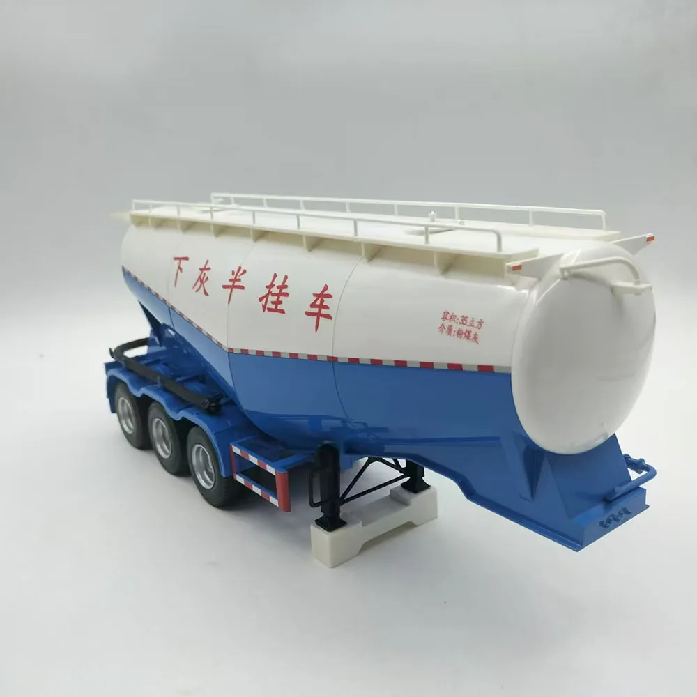 Powder Tank Ash Mixing Truck Model 1:24 Scale 2 Powder Tank Ash Mixing Truck Model 1:24 Scale - Image 2