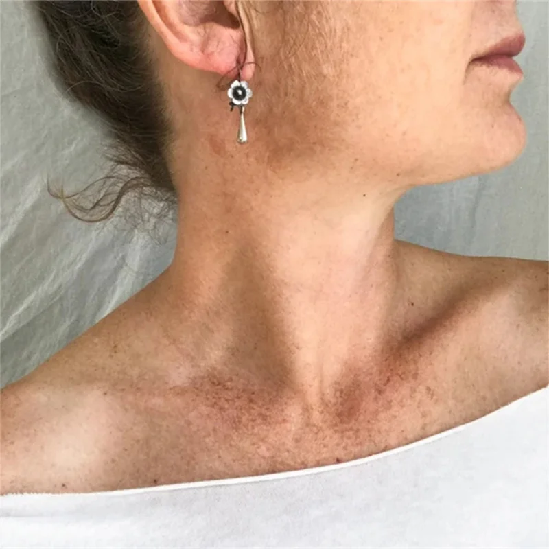 Vintage Silver Waterdrop Earrings 2 Vintage Silver Waterdrop Earrings - Image 2