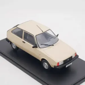 1:24 Scale Oltcit Club 11R Diecast Model 11 S2b010cb85528422ba72c27aaec5bce90t