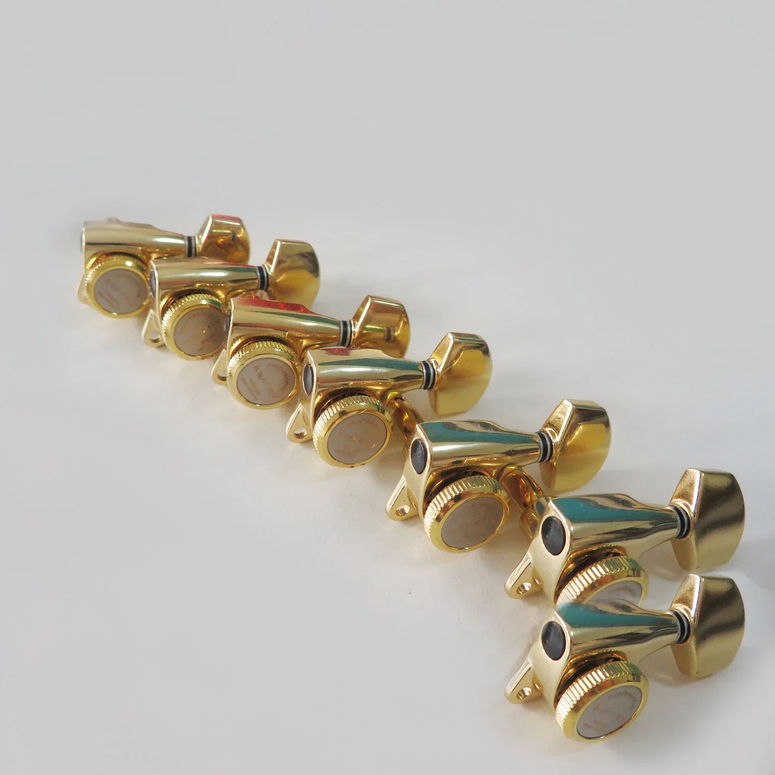 Locking Guitar Tuners Set for Electric Guitars 7 Locking Guitar Tuners Set for Electric Guitars - Image 7