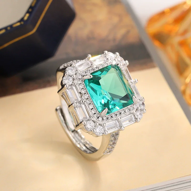 Elegant Silver Ring with Green Zircon 2 Elegant Silver Ring with Green Zircon - Image 2