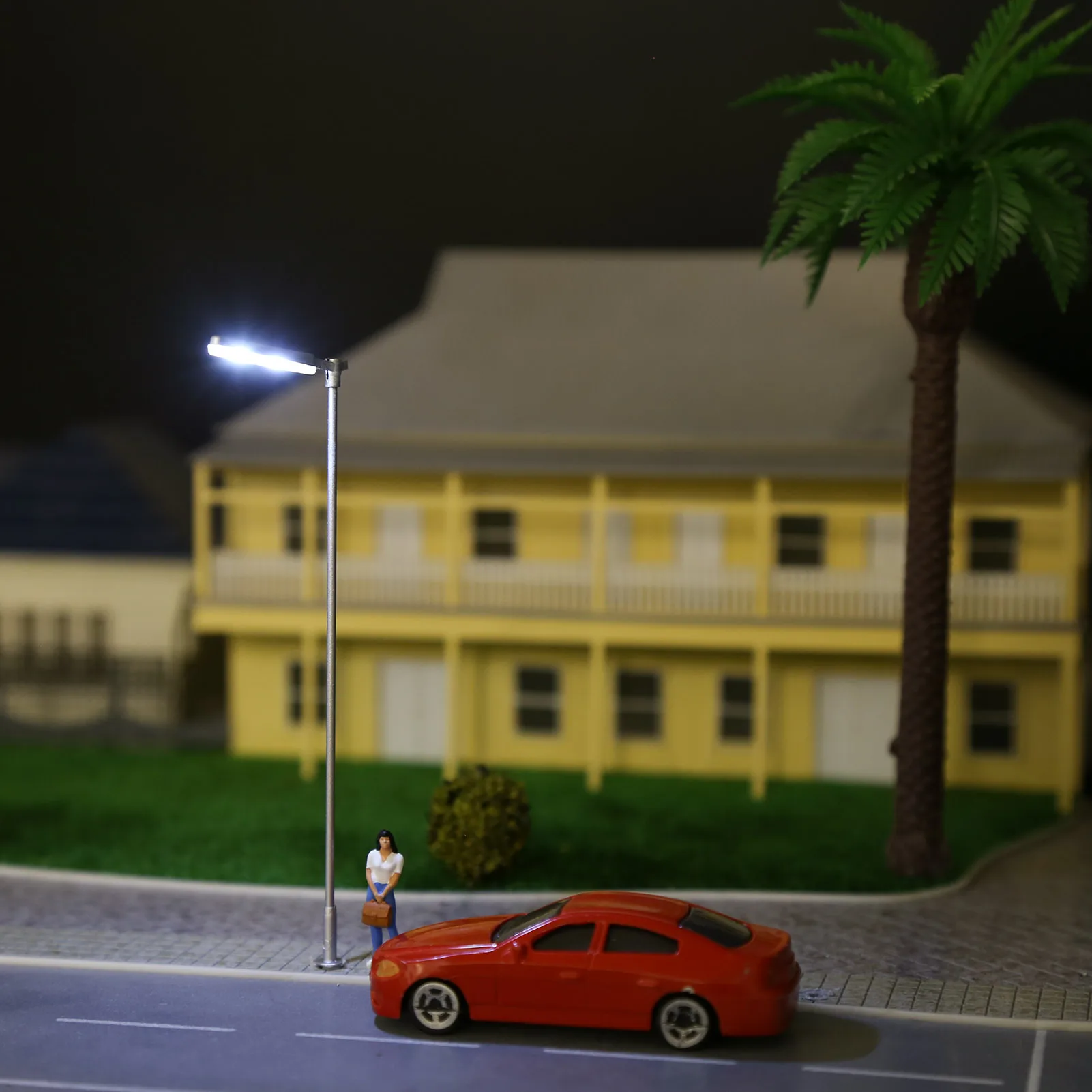 Metal Model Street Lamps for HO, OO, TT Scales 6 Metal Model Street Lamps for HO, OO, TT Scales - Image 6