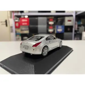 1:43 Scale Fairlady 350Z Diecast Model 8 S2b9d505b6ccb4a54ba335e051db1cb0fi