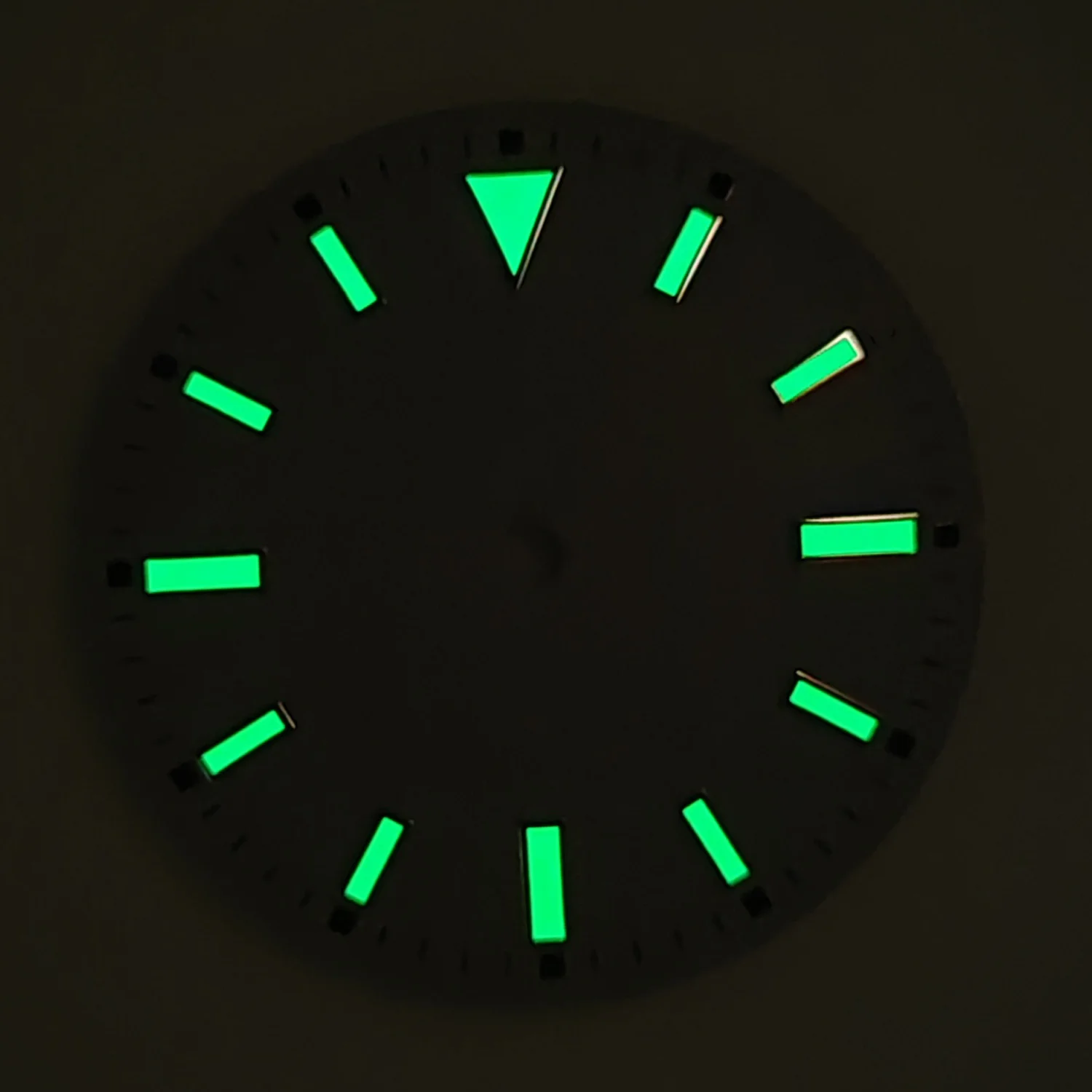 28.5mm Colorful Watch Dial for NH35/NH36/4R/8215 5 28.5mm Colorful Watch Dial for NH35/NH36/4R/8215 - Image 5