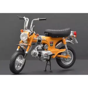 Diecast Giraffe DAX ST50 1969 Motorcycle Model 9 S2c3c4d838e4941c7b3e5482e14a936f7U
