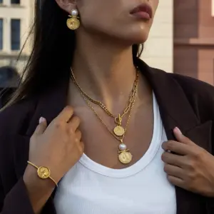 Elegant Stainless Steel Gold-Tone Pearl Necklace 10 S2c86478a53064d0e810de7c541c70cb3V