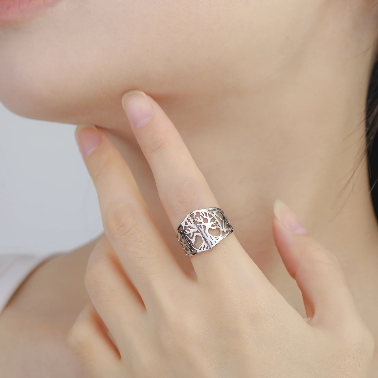 Vintage Tree of Life Silver and Gold Ring 3 Vintage Tree of Life Silver and Gold Ring - Image 3