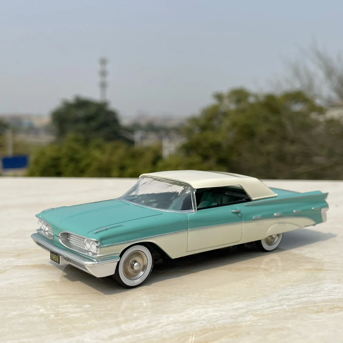 1959 Plymouth 1:43 Diecast Model Car 8 1959 Plymouth 1:43 Diecast Model Car - Image 8