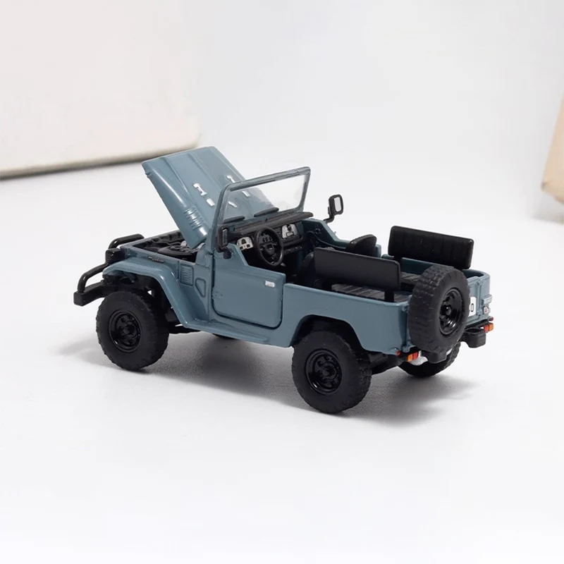 Land Cruiser FJ40 Diecast Model 1:64 Scale 6 Land Cruiser FJ40 Diecast Model 1:64 Scale - Image 6
