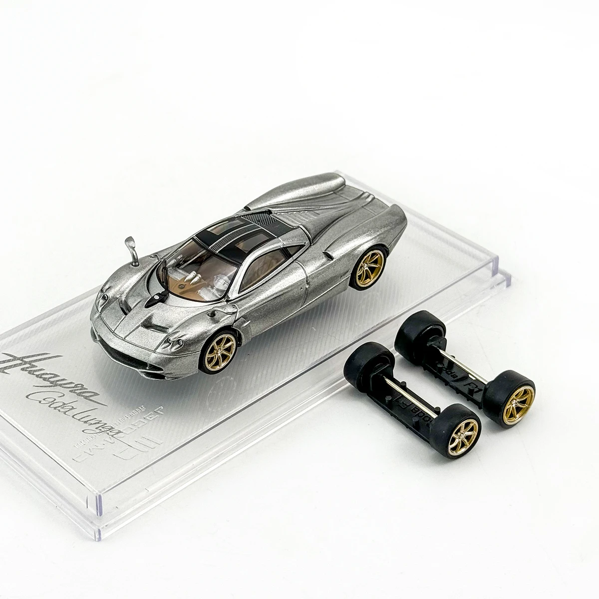 Pagani Huayra Codalunga 1:64 Diecast Model 4 Pagani Huayra Codalunga 1:64 Diecast Model - Image 4
