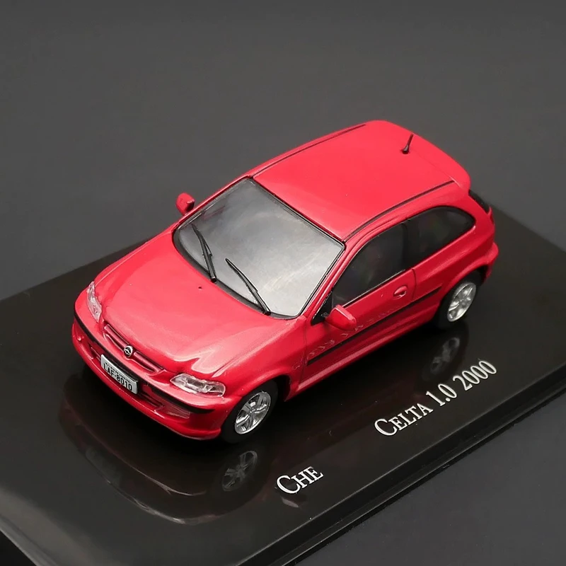 Diecast 1:43 Celta 2000 Model in Red 5 Diecast 1:43 Celta 2000 Model in Red - Image 5