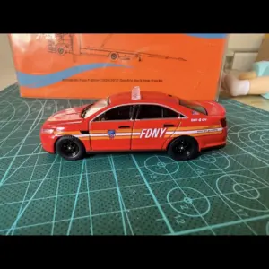 FDNY Ford Taurus 1:64 Scale Diecast Model 9 S2e7d8ae6324b4059ab02d439001c87d4s 1
