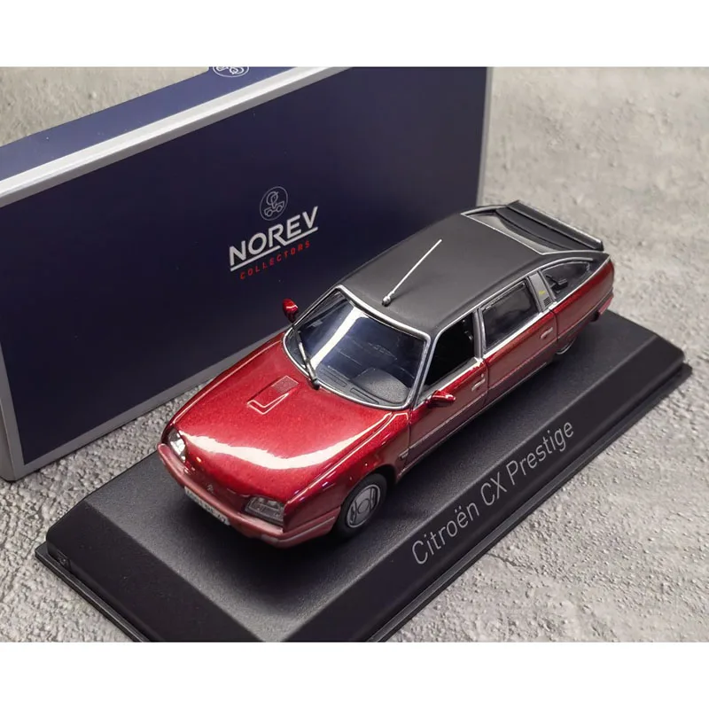 Citroen CX 1:43 Diecast Model in Red or Maroon 2 Citroen CX 1:43 Diecast Model in Red or Maroon - Image 2