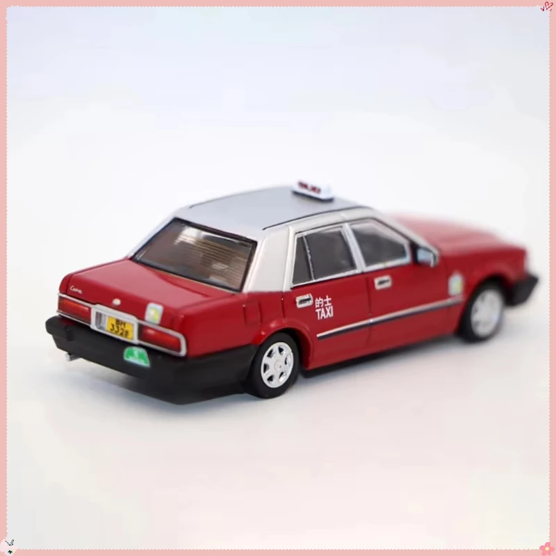Cedric Y31 Taxi Diecast Model 1/64 Scale 4 Cedric Y31 Taxi Diecast Model 1/64 Scale - Image 4