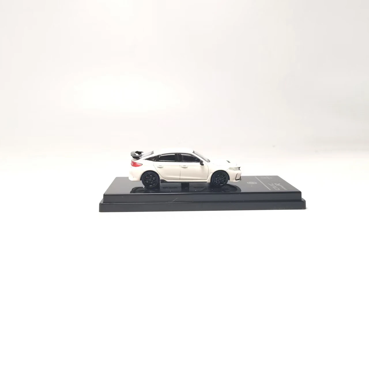 2023 Honda Civic Type R FL5 Model 1:64 Die-Cast 4 2023 Honda Civic Type R FL5 Model 1:64 Die-Cast - Image 4