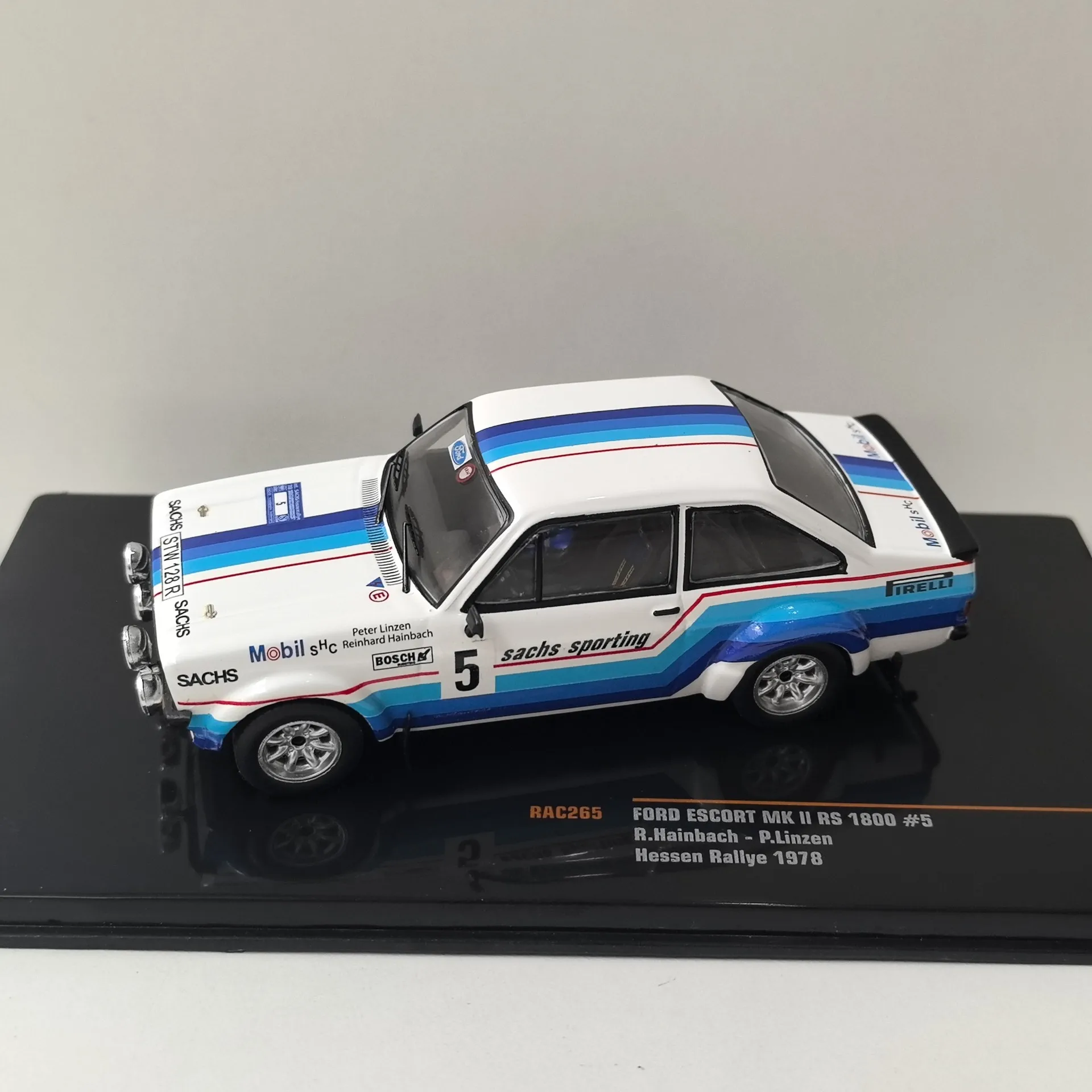 1978 Ford Escort MKII RS1800 1:43 Diecast Model 2 1978 Ford Escort MKII RS1800 1:43 Diecast Model - Image 2