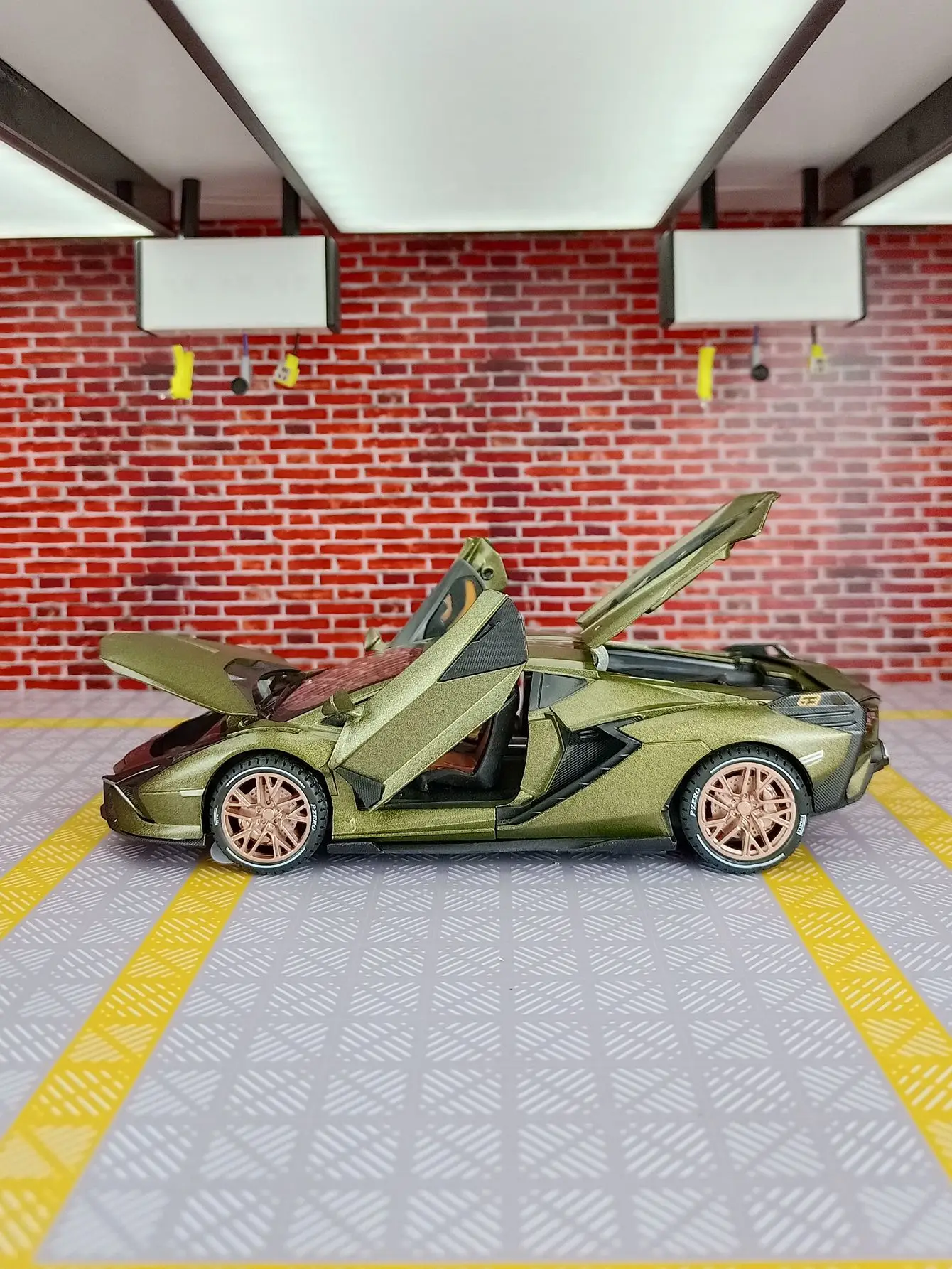 1:24 Lamborghini Sian Alloy Model Car 3 1:24 Lamborghini Sian Alloy Model Car - Image 3