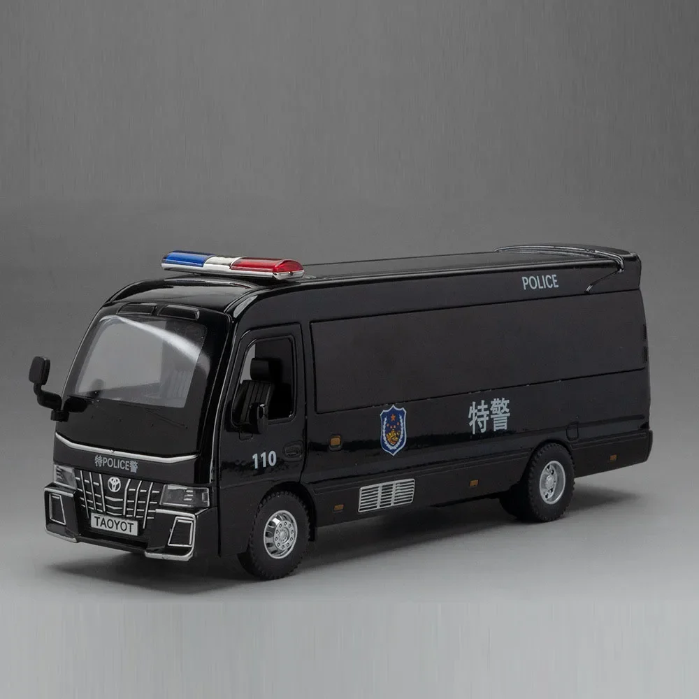1:32 Scale Police Bus Replica for Collectors 7 1:32 Scale Police Bus Replica for Collectors - Image 7