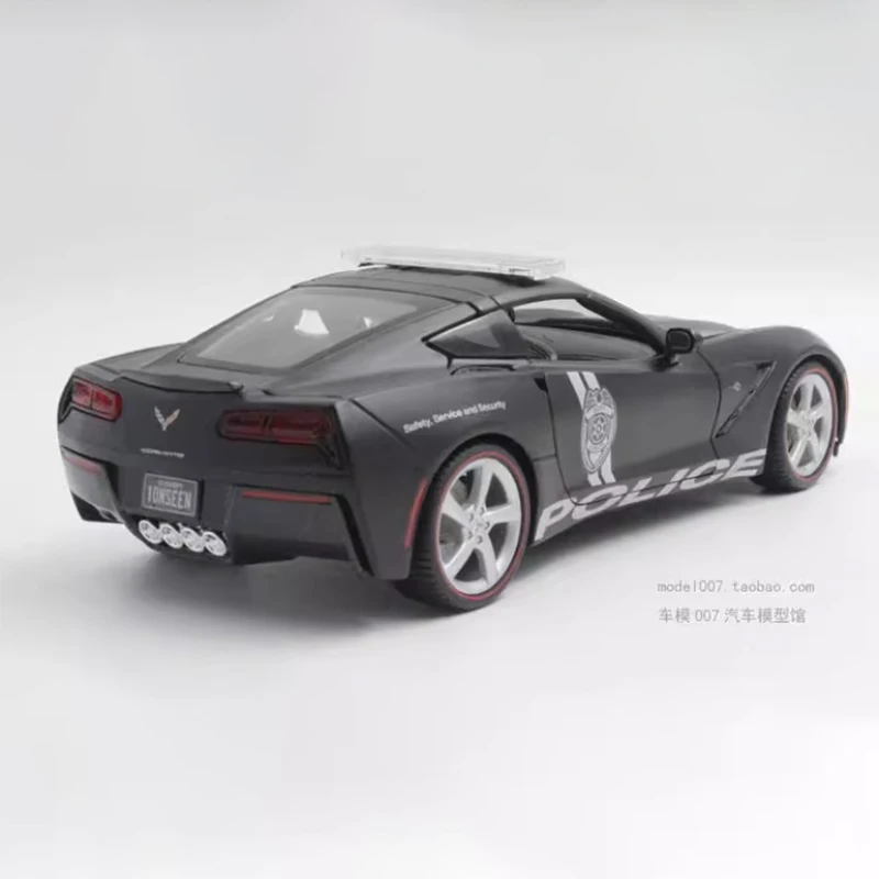 1:18 Scale Diecast Corvette Model 5 1:18 Scale Diecast Corvette Model - Image 5