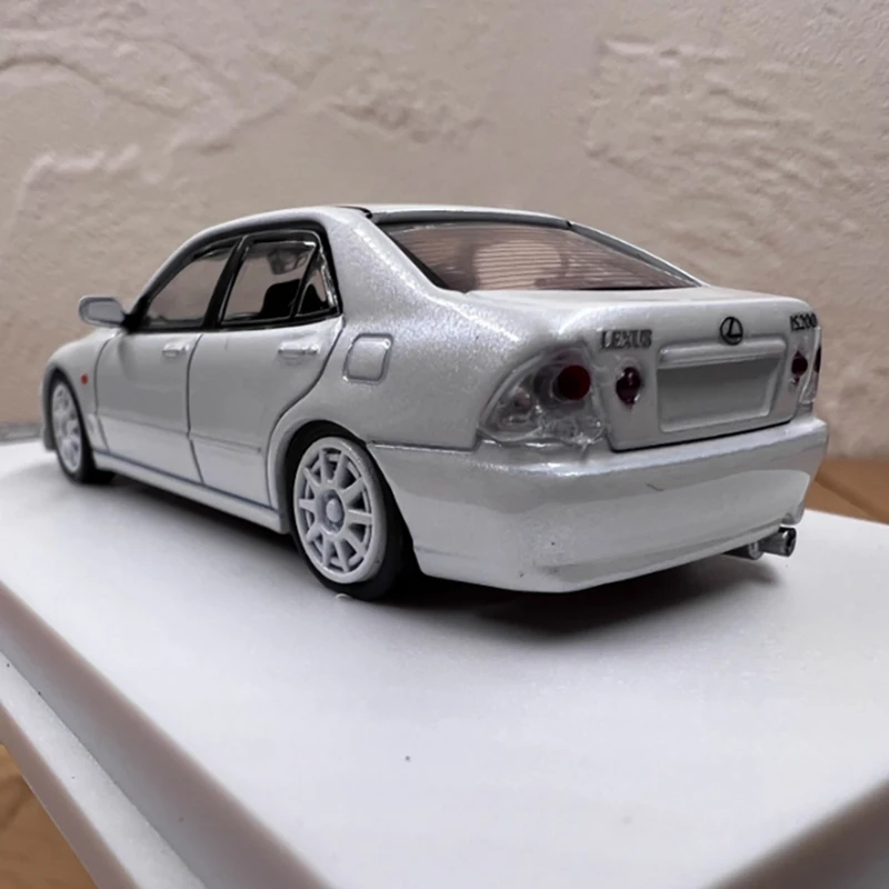 Silver Lexus IS200 Diecast Model 1/64 Scale 4 Silver Lexus IS200 Diecast Model 1/64 Scale - Image 4