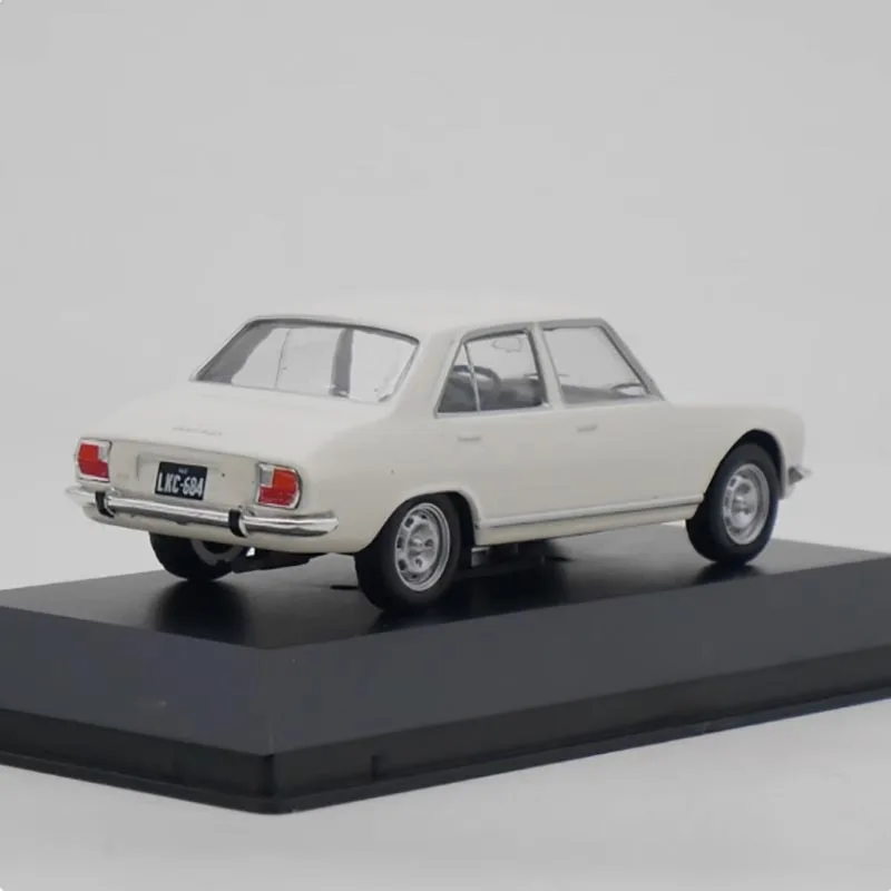1969 Peugeot 504 Station Wagon Model 1/43 Scale 4 1969 Peugeot 504 Station Wagon Model 1/43 Scale - Image 4