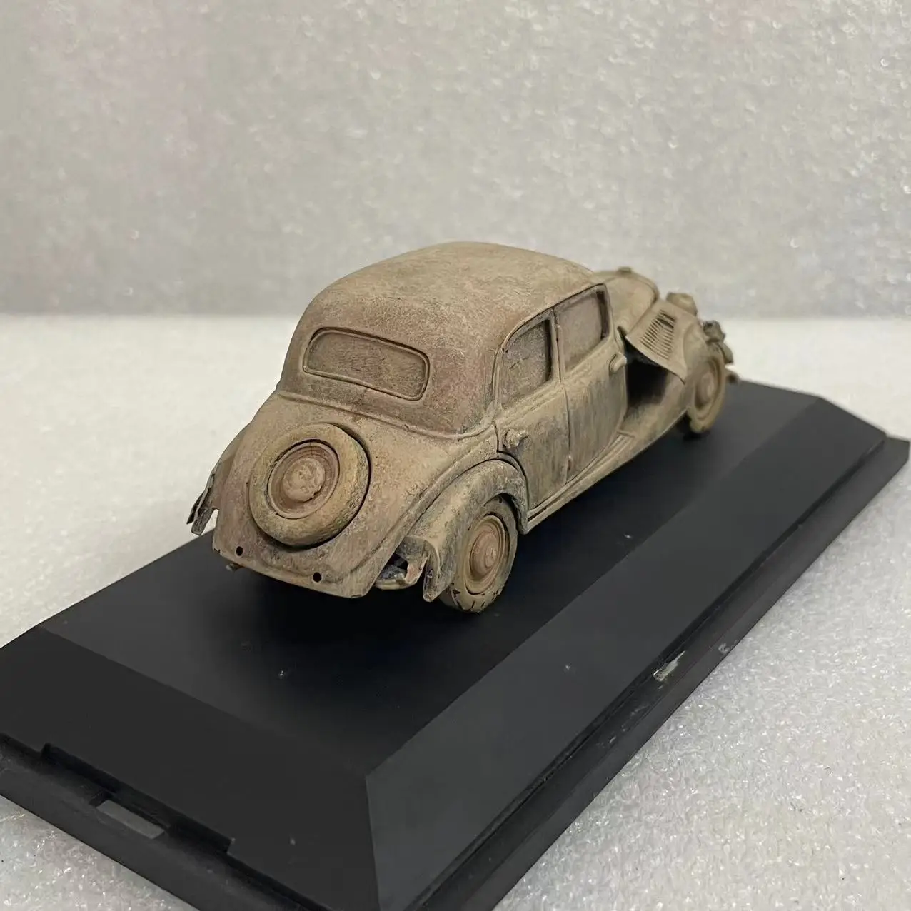 Vintage W136 170V Die-Cast Model 1:43 Scale 4 Vintage W136 170V Die-Cast Model 1:43 Scale - Image 4