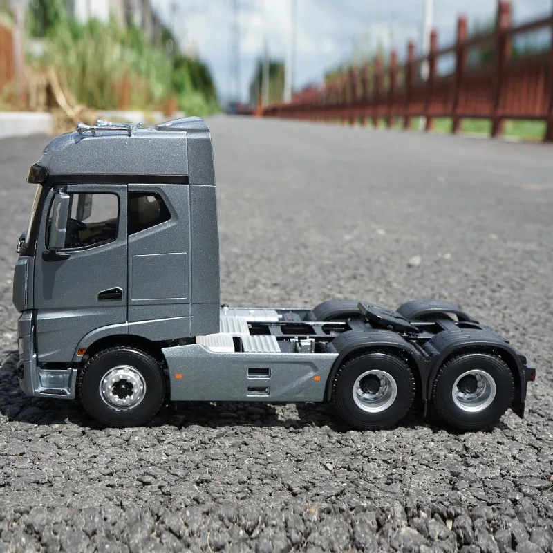 1:24 Scale Jianghuai Gerfa K7 Diecast Model 3 1:24 Scale Jianghuai Gerfa K7 Diecast Model - Image 3