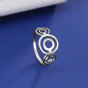 Double Circles Women's Ring in Silver or Gold 12 S328d53e5660a4692929aa9c1b0e133fe6