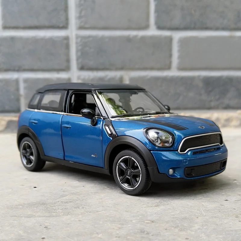 Mini Cooper S 1:24 Scale Diecast Model - Red or Blue 2 Mini Cooper S 1:24 Scale Diecast Model - Red or Blue - Image 2