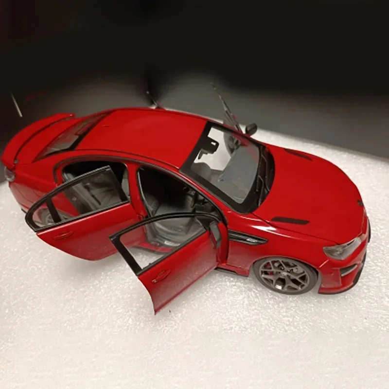 Heron Red Holden HSV GTSR 1:18 Diecast Model 5 Heron Red Holden HSV GTSR 1:18 Diecast Model - Image 5