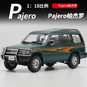 1:18 Alloy Diecast Pajero Model 7 S3374cb0f38d84df4b4c4d7e81636a2d9z