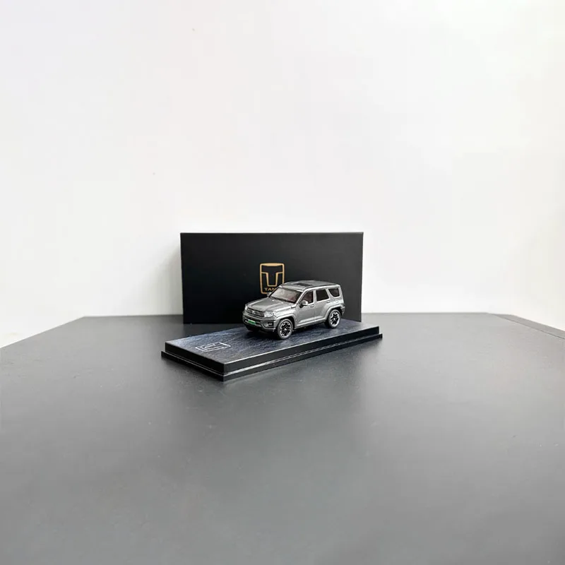 Black Diecast SUV Model by WELLY 1:64 Scale 7 Black Diecast SUV Model by WELLY 1:64 Scale - Image 7