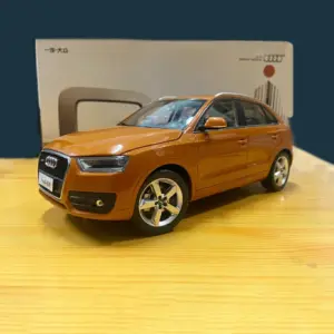 2013 Audi Q3 1:18 Scale Diecast Model