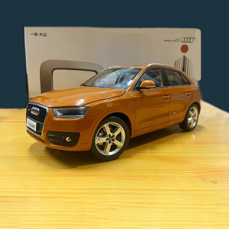 2013 Audi Q3 1:18 Scale Diecast Model 1 2013 Audi Q3 1:18 Scale Diecast Model