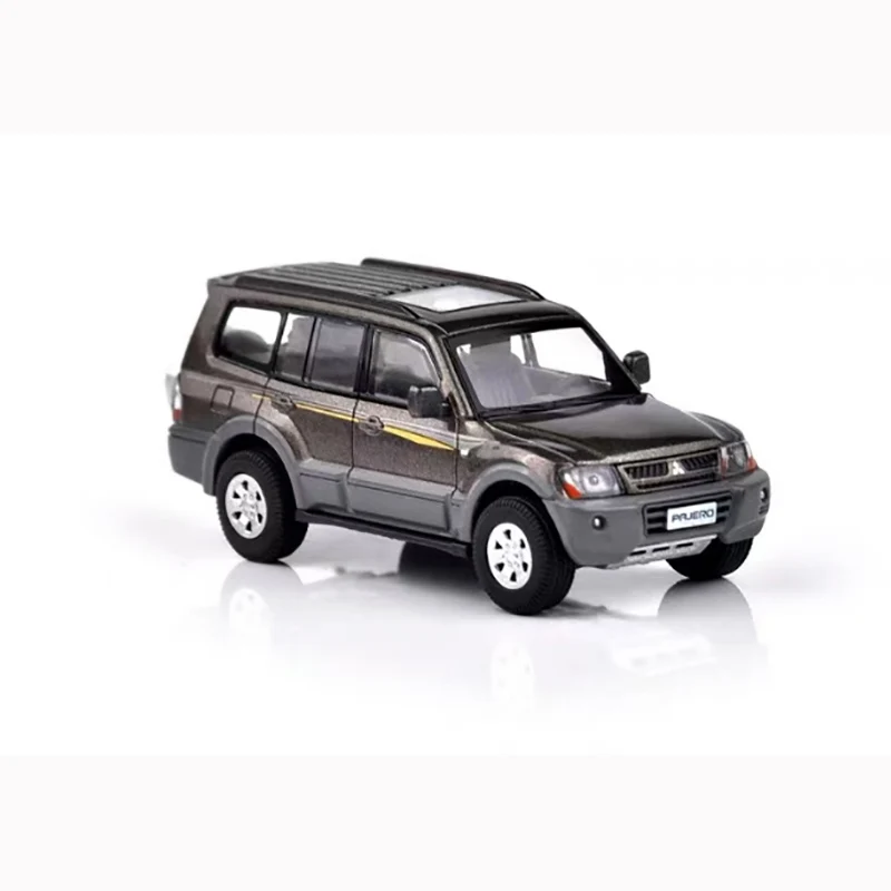 Mitsubishi Pajero 1/64 Diecast Model 3 Mitsubishi Pajero 1/64 Diecast Model - Image 3