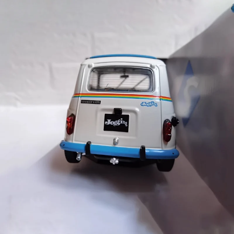 1/18 Scale Alloy Car Model of 4L JOGGING 5 1/18 Scale Alloy Car Model of 4L JOGGING - Image 5