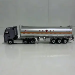 1:36 Scale HOWO TH7 Oil Transport Model 8 S34b441b9f58f4659aa809dce77fbfcd6k