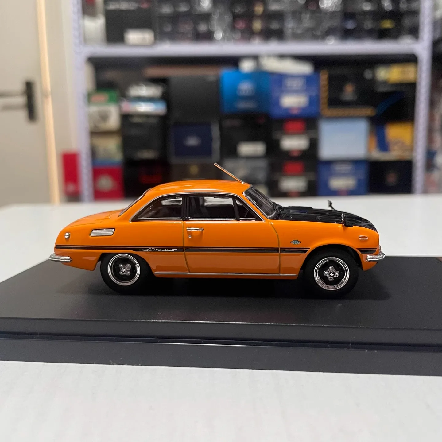 1:43 Isuzu Bellett 1600GT PR91W Diecast Model 2 1:43 Isuzu Bellett 1600GT PR91W Diecast Model - Image 2