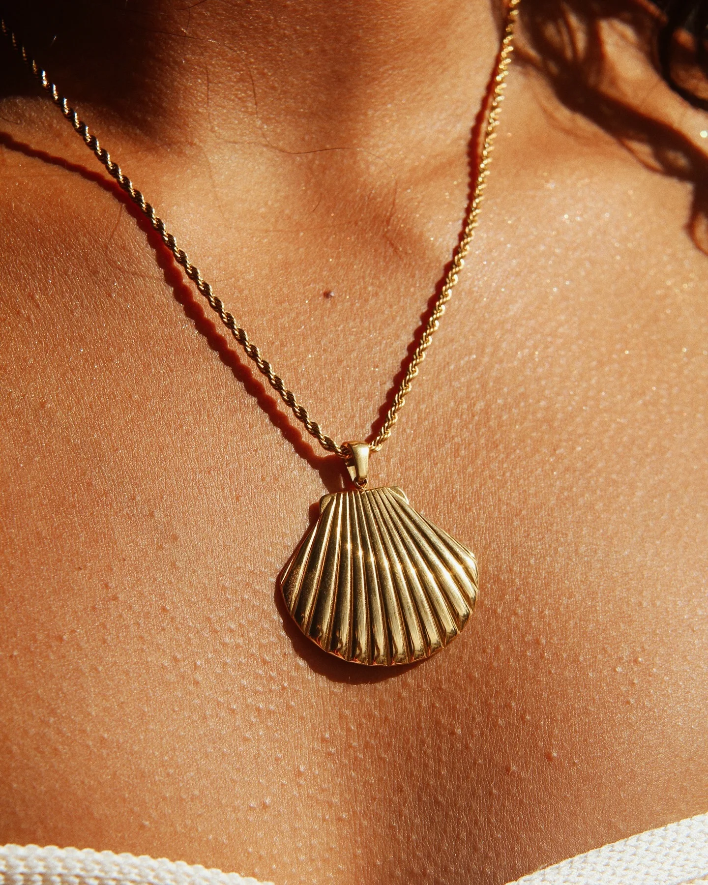 Coastal-Inspired Stainless Steel Gold Pendant Necklace 3 Coastal-Inspired Stainless Steel Gold Pendant Necklace - Image 3