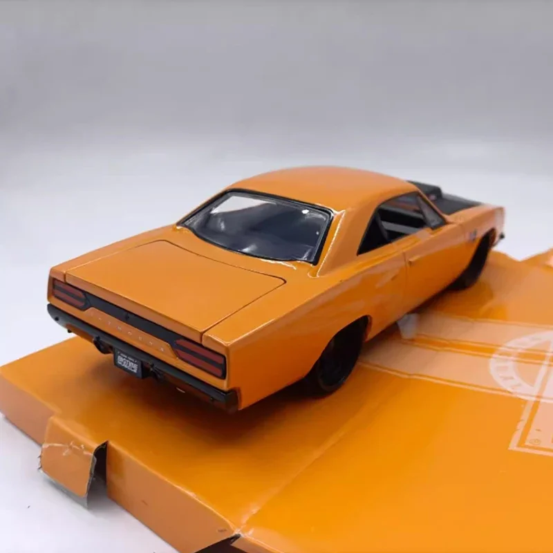 1970 Plymouth Road Runner Diecast Model for Collectors 5 1970 Plymouth Road Runner Diecast Model for Collectors - Image 5