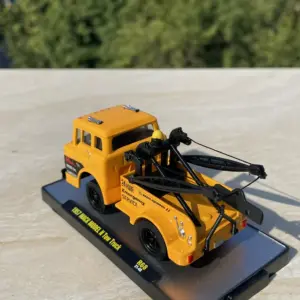 1957 Mack Tow Truck Diecast Model for Display 10 S366072269d76402e862a28c7f3714accd